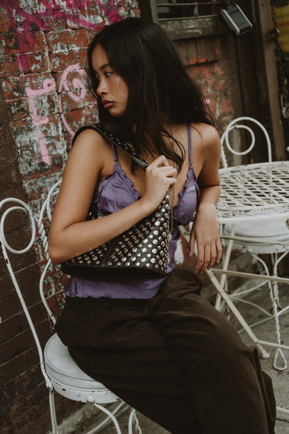 Astrid in Dark Cocoa