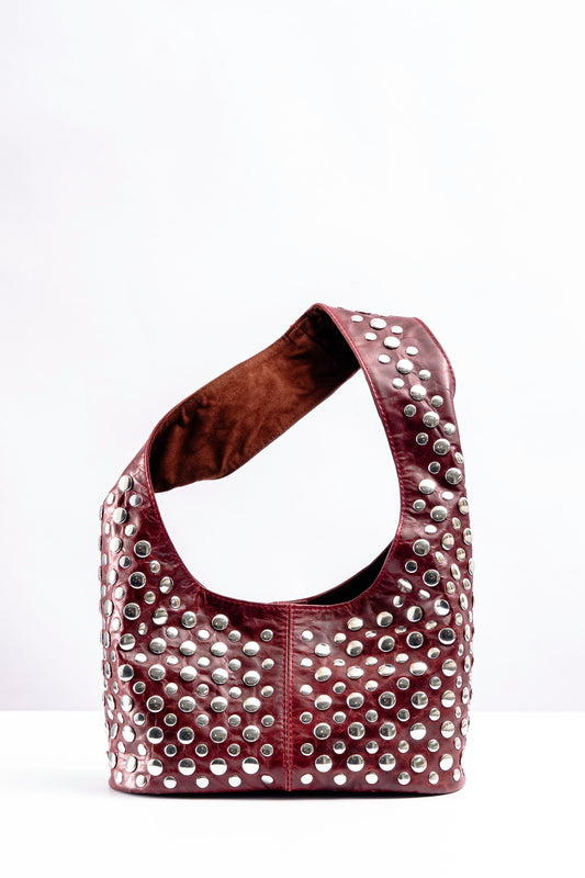 Astrid in Merlot