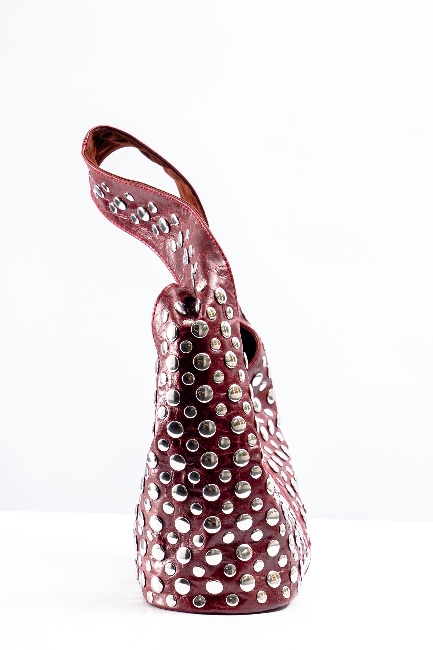 Astrid in Merlot